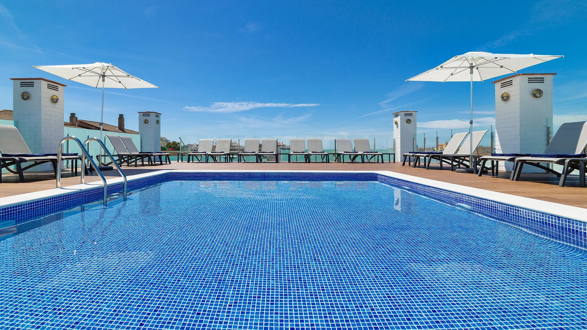 ****  Hotel H10 Delfín - Adults Only Salou España